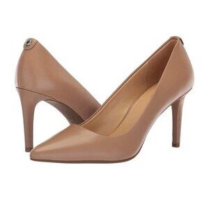 Michael Kors Dorothy flex pump  Leather Pointed-Toe Heels MK Logo Size 10M khaki